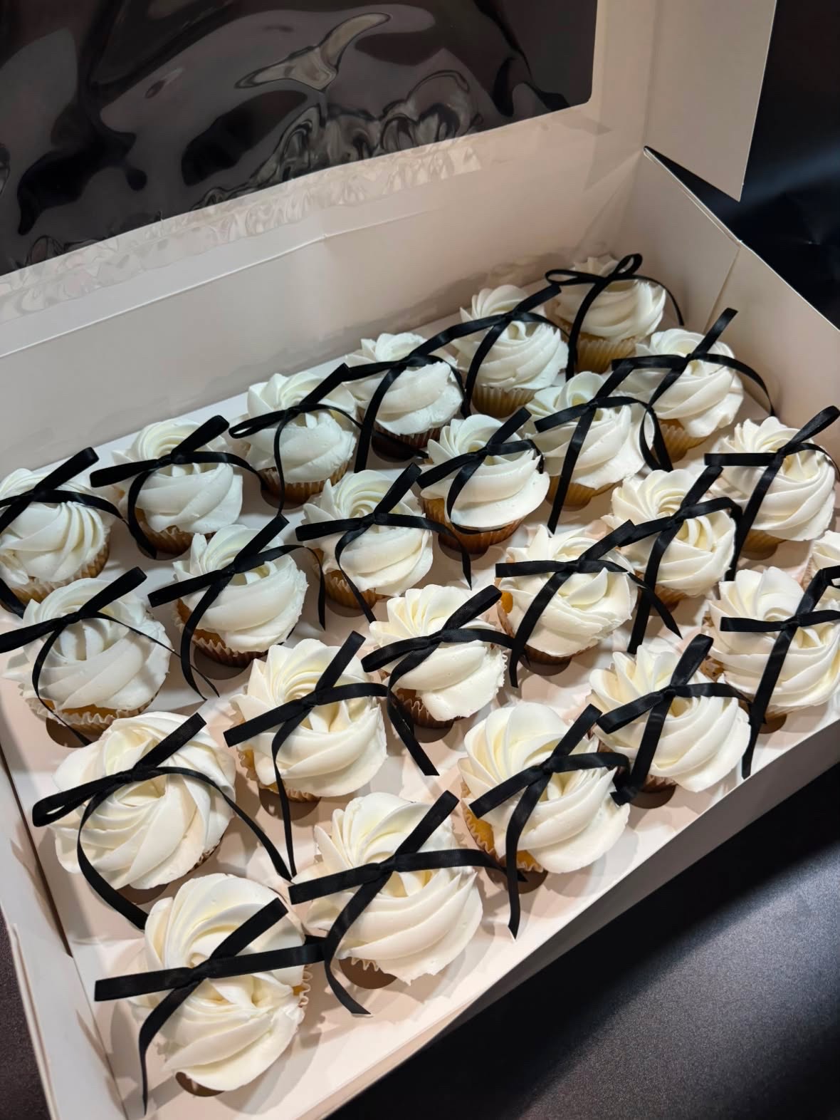 Black Bow Cupcakes
